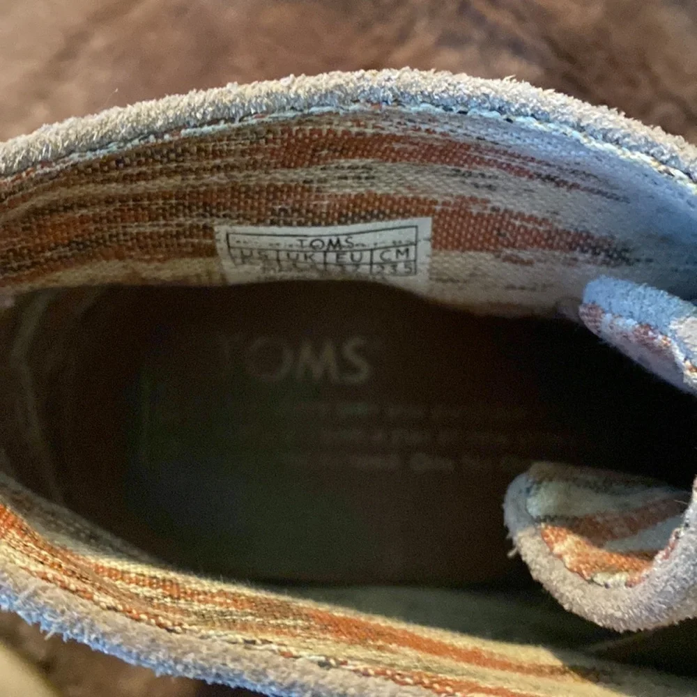 TOMS Suede Wedge Bootie Sz 6.5